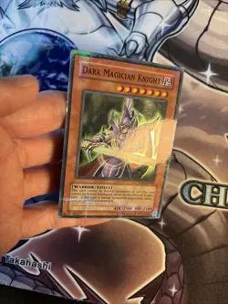 Dark Magician Knight - Parallel - ROD-EN001 - Super Parallel Rare LP (WNU) - Image 3