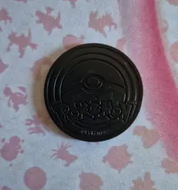 Pokemon TCG : Gold Charizard VMAX Flip Coin - Cracked Ice Holo - Image 3