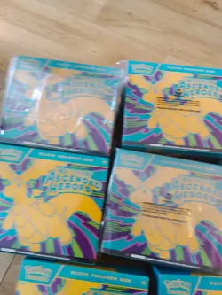 8 box of Pokemon TCG Ascended Hero Elite Trainer Box ETB New & Sealed In Hand - Image 2