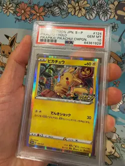 2020 Pokemon Japanese Pikapika Pikachu Campaign #124 Pikachu HOLO PSA 10 - Image 3