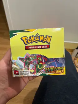 Empty Pokemon TCG Sword & Shield Evolving Skies Booster Box - No cards - Image 1