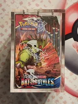 Pokemon TCG Sword & Shield Battle Styles Booster Box SEALED w/ Acrylic - Image 4