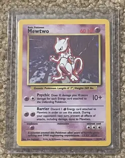 Pokemon TCG Mewtwo 010/102 Base Set Holo - Image 1