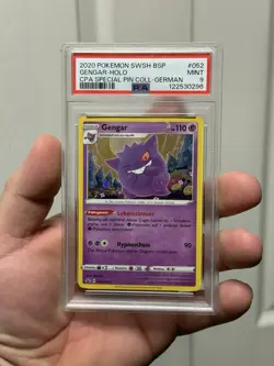 Pokemon Gengar Champion's Path Special Pin Coll. Holo Promo SWSH052 PSA 9 GERMAN - Image 1