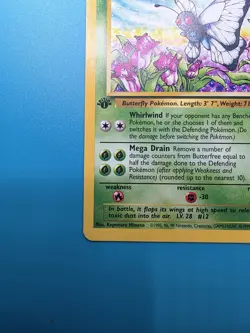1st Edition Butterfree 33/64 Jungle Regular Pokemon - Image 4