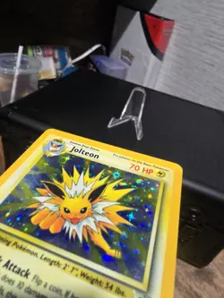 Pokemon Jolteon Jungle Holo Rare 4/64 70 HP 1999 Wizards English - Image 2