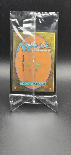 1x Silver Shroud Costume, Foil - Fallout Secret Lair 0915, Magic MTG NM - Image 2