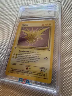 1999 Pokemon TCG Fossil Zapdos Holo 1st Edition CGC 9 15/62 Card Stock - Image 4