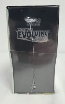 Pokemon Sword & Shield Evolving Skies Elite Trainer Box - Image 5