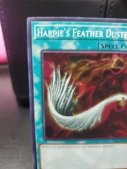 Harpie's Feather Duster EGS1-EN022 Super Rare 1st Edition Yugioh Card - Image 4