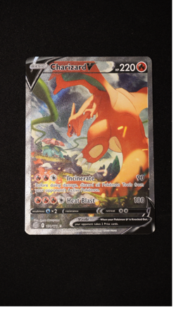 Charizard V #154 NM-M Pokemon Card Brilliant Stars - Image 1