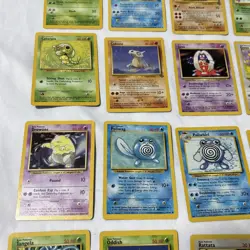 Vintage 1999 Pokemon Cards Lot 25 Base Jungle Fossil LP/NM No Duplicates - Image 4