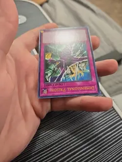 Dimensional Prison MAGO-EN158 Maximum Gold 1st Edition Nm Yugioh - Image 3