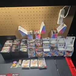 Pokemon TCG Prismatic Evolutions BULK 3500+ cards. Commons, Reverses, Holos,ex - Image 1