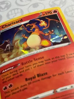 Charizard - Cracked Ice Holo - 025/185 - SWSH Vivid Voltage - NM - Pokemon TCG - Image 2