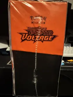 Pokemon TCG Sword & Shield Vivid Voltage Elite Trainer Box ETB New & Sealed - Image 2