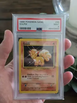 PSA 9 Vulpix 068/102 Base Set Regular Pokemon TCG - Image 1