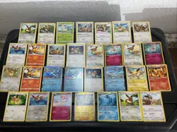 (30) EEVEE CARDS LOT VTG GLACEON LEAFEON ESPEON JOLTEON EVOLUTION Holo - Image 1