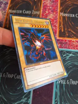 Yu-Gi-Oh! Red-Eyes B. Dragon LC01-EN006 Limited Ultra Rare Near Mint f6/ - Image 2