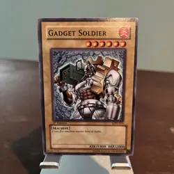 Yu-Gi-Oh TCG Gadget Soldier LON-010 1st Edition Regular Common Card Played LP - Image 1
