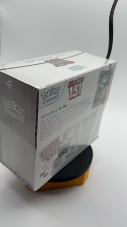 Pokemon TCG Scarlet & Violet 151 Elite Trainer Box ETB New Sealed - Image 2