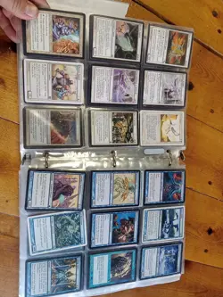 Huge MTG Binder 600+ Cards Rare 1995 Vintage Attic Find Rare Holo Foil - Image 5