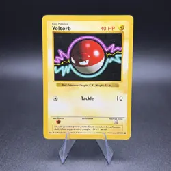 Pokemon Voltorb 067/102 Base Set (Shadowless) Regular - Image 1