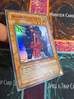 Yu-Gi-Oh! TCG Invader of the Throne MRL-026 Super Rare 1st Edition MP - Image 2
