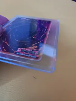 Yugioh Blue-Eyes White Dragon SDK-001 Yu-Gi-Oh! Trading Card w/ Play Wear - Image 4