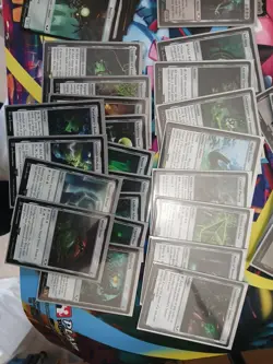 Necron Dynasties Magic the Gathering Warhammer 40,000 Commander Deck Open - Image 4
