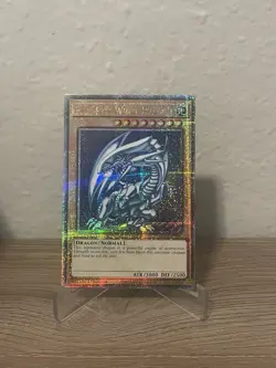 *** BLUE-EYES WHITE DRAGON *** QUARTER CENTURY SECRET RARE MP24-EN001 YUGIOH! - Image 1