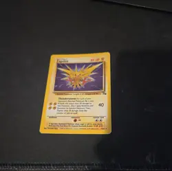 Pokemon TCG Zapdos Fossil Holo Card 15/62 Unlimited Rare HP - Image 3