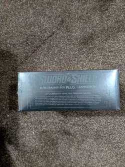 Pokemon Trading Card Game: Sword &Shield Elite Trainer Box zamazenta unopened - Image 4