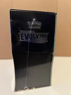 Pokemon TCG Evolving Skies Elite Trainer Box ETB - Brand New and Sealed - Image 5