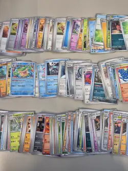 Pokemon TCG Bulk Bundle 200 Random Cards Job Lot + Tin + Deck Box + Coin #5 - Image 4
