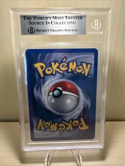 Pokemon 2002 Legendary Collection Dark Dragonite #5 Holo BGS 8 - Image 2