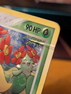 Pokemon TCG Bellossom 3/115 Unseen Forces Holo Rare DMG - Image 3