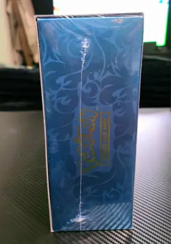 Pokemon TCG Mega Charizard x EX Ultra-Premium Collection - Image 4