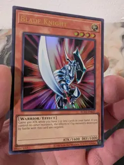 Yu-Gi-Oh! TCG Blade Knight 25th Anniversary Ultimate Kaiba Set KC01-EN027 - Image 3