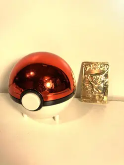 Pokemon #25 gold Pikachu Card with Ball Case. - Image 5
