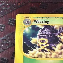 Pokemon TCG Weezing 70/165 Reverse Holographic Rare Expedition - Image 3