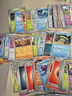 Pokemon TCG Bulk Bundle 200 Random Cards Job Lot + Tin Stickers + Mini Folder #1 - Image 5