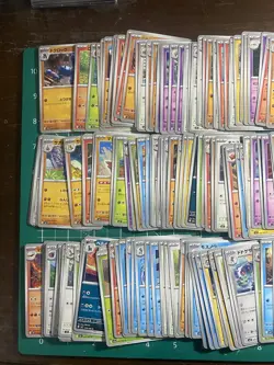 Japanese Pokemon Lot of 500 Trainers Non Foils and Halos NM/Mint - Image 4