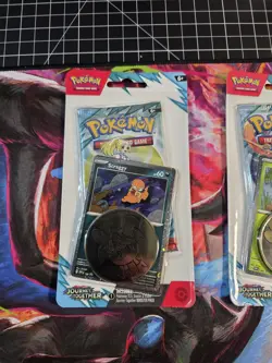Pokemon Journey Together Blister Pack Scraggy Promo + Coin Sealed - Image 2
