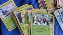Pokemon Card Lot - over 100 cards - Image 3