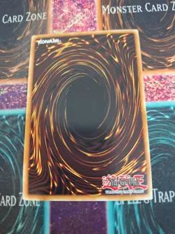 Yugioh Judgment Dragon PGLD-EN072 Gold Rare 1st Edition Lightly Played - Image 3