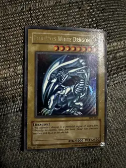 2 Vintage Blue-Eyes White Dragon SDK-001 Unlimited LP (Light Play) 2 Individuals - Image 1