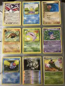 Binder collection(216 Cards) Pokemon TCG-mix of vintage, New, Holo, EX/V, Etc. - Image 5