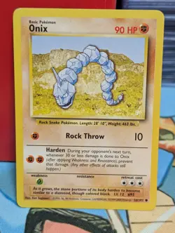 1999 POKEMON BASE SET 1999-2000 “4TH PRINT” #56/102 Onix - Image 1