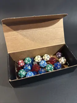 MTG Dice Magic The Gathering D20s Spin down And D4 Various Sets - Image 1